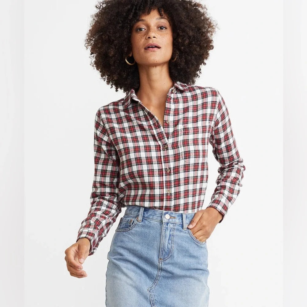 Marine layer Kendall Button Down in Red Plaid - Picture 4 of 8